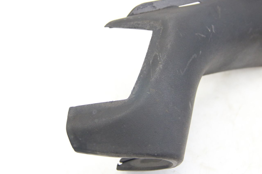 photo de COUVRE GUIDON AVANT PIAGGIO X8 125 (2004 - 2007) - Marquages et références