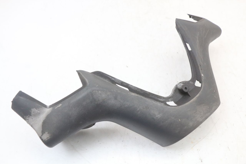 photo de COUVRE GUIDON AVANT PIAGGIO X8 125 (2004 - 2007) - Détail de la pièce