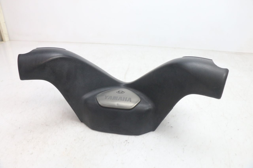 photo de COUVRE GUIDON AVANT YAMAHA XP T-MAX ABS 500 (2005 - 2005) - Détail de la pièce