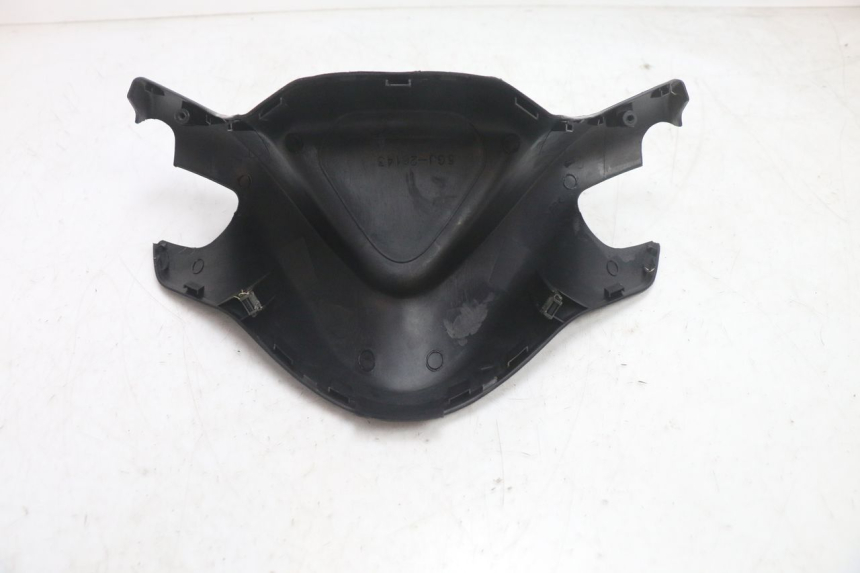 photo de COUVRE GUIDON AVANT YAMAHA XP T-MAX ABS 500 (2005 - 2005) - Autre angle de vue