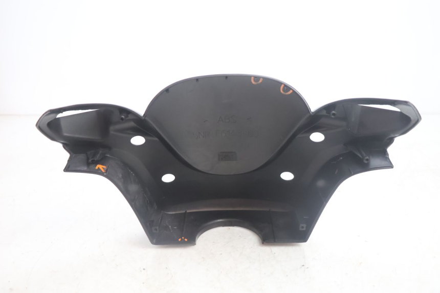 photo de COUVRE GUIDON AVANT YAMAHA YP MAJESTY 125 (2002 - 2006) - Vue d’ensemble