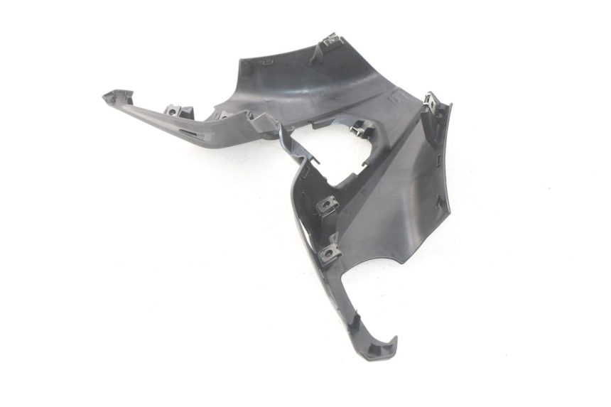 photo de COUVRE GUIDON AVANT YAMAHA YP T-MAX TMAX 530 (2017 - 2020) - Détail de la pièce