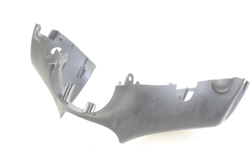 photo de COUVRE GUIDON AVANT PIAGGIO ZIP 4T 50 (2018 - 2020) - Gros plan technique