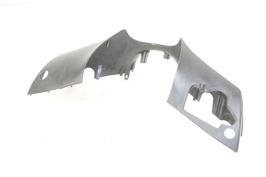 photo de COUVRE GUIDON AVANT PIAGGIO ZIP 4T 50 (2018 - 2020) - Points de fixation