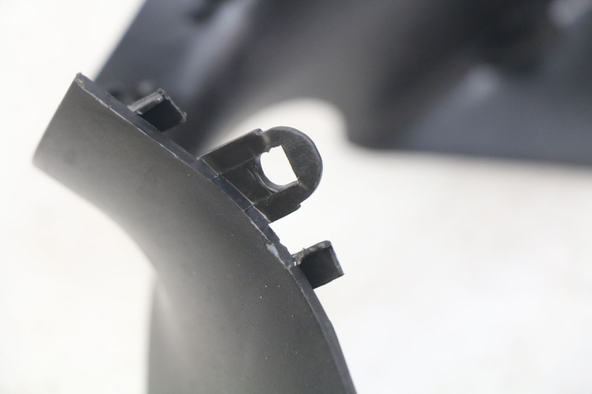 photo de COUVRE GUIDON AVANT PIAGGIO ZIP 4T 50 (2018 - 2020) - Détail de la pièce