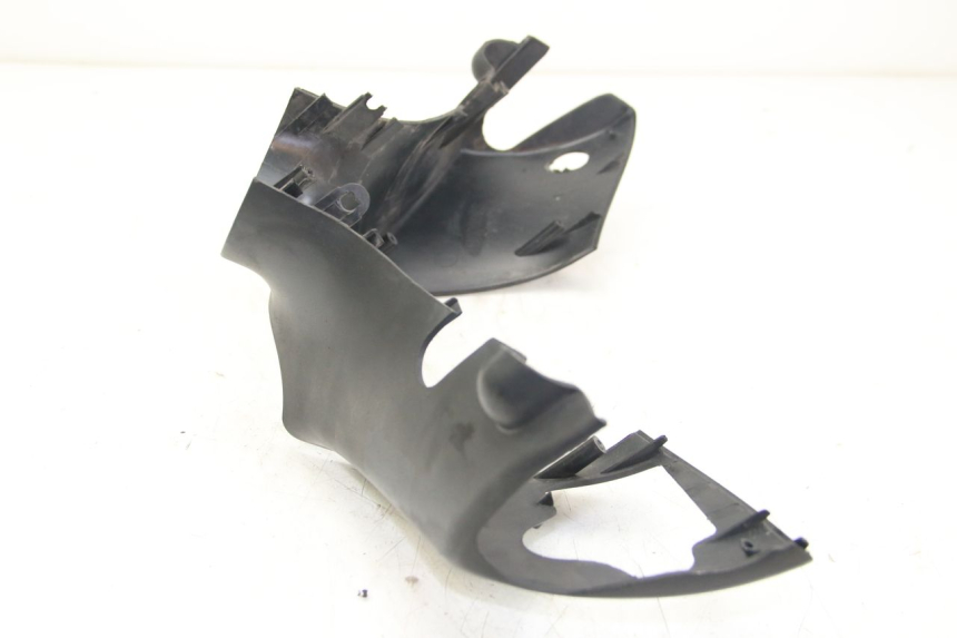 photo de COUVRE GUIDON AVANT PIAGGIO ZIP 4T 50 (2018 - 2020) - Gros plan technique