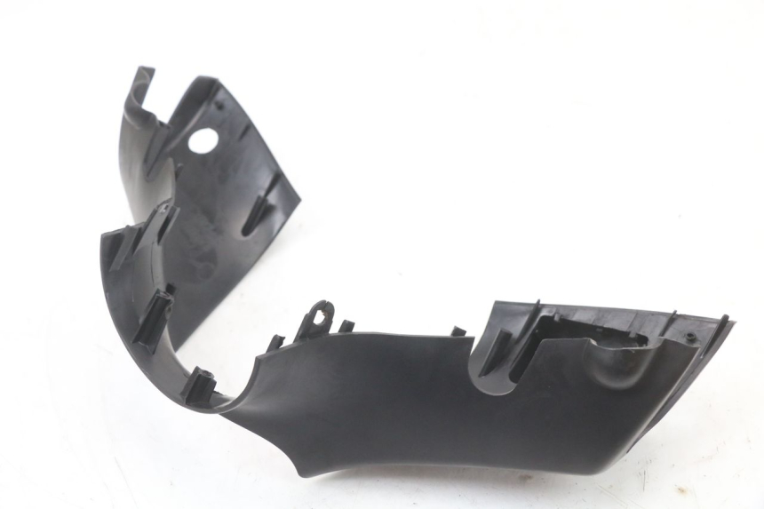 photo de COUVRE GUIDON AVANT PIAGGIO ZIP 4T 50 (2018 - 2020) - Gros plan technique