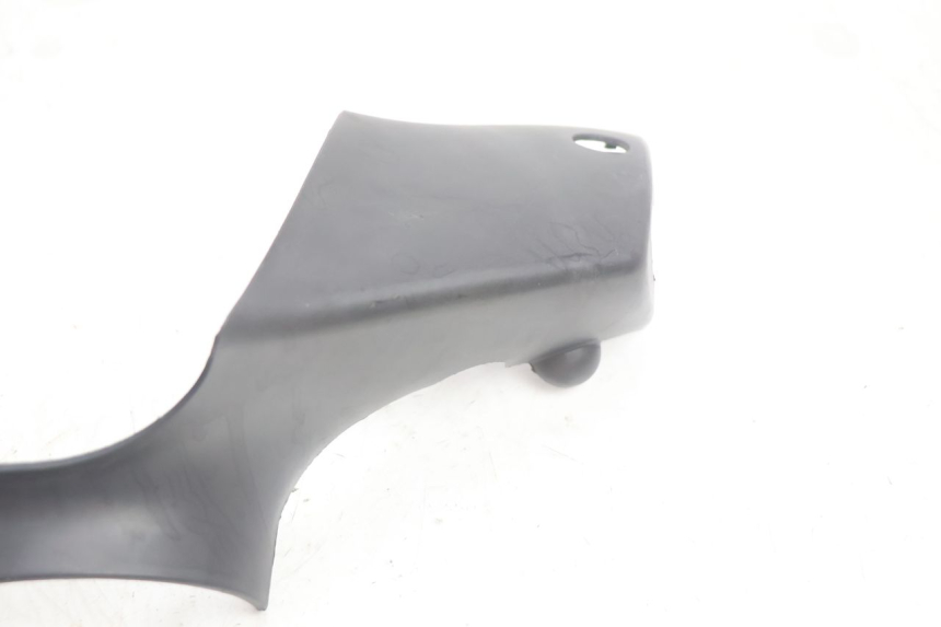 photo de COUVRE GUIDON AVANT PIAGGIO ZIP IGET 4T 50 (2021 - 2023) - Zoom état d’usage