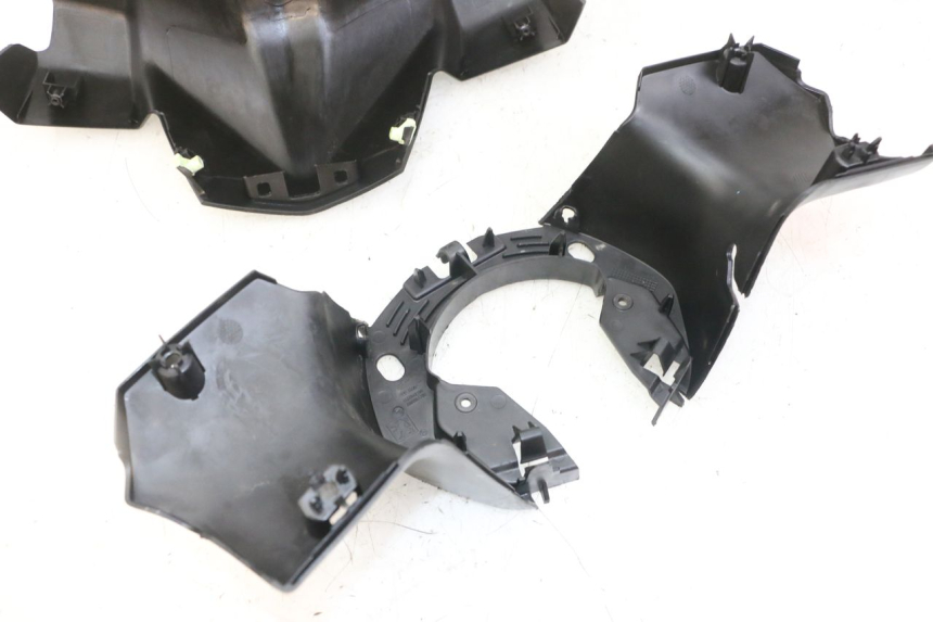 photo de COUVRE GUIDON  PEUGEOT CITYSTAR 50 (2013 - 2017) - Marquages et références