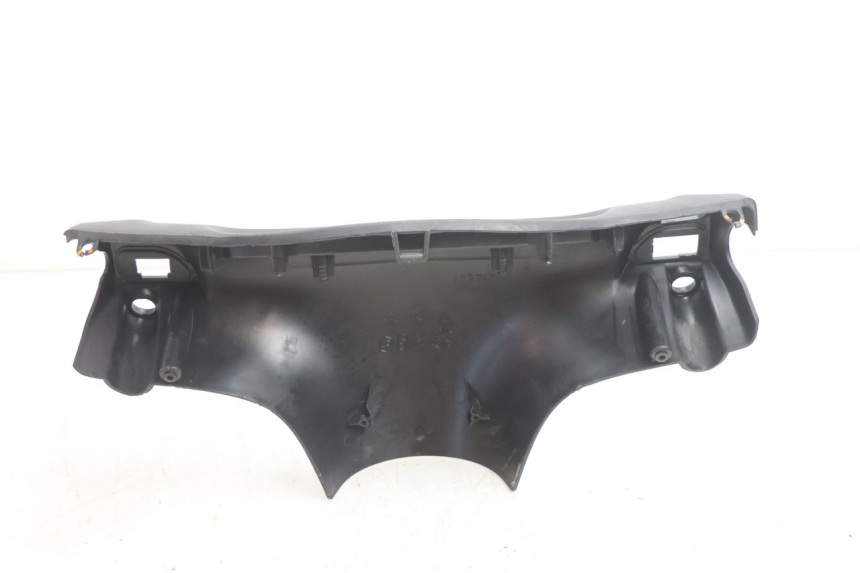 photo de COUVRE GUIDON COMMODO PIAGGIO FLY 2T 50 (2004 - 2017) - Gros plan technique