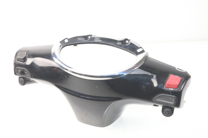 photo de COUVRE GUIDON COMMODO PIAGGIO FLY IE 125 (2012 - 2017) - Vue principale