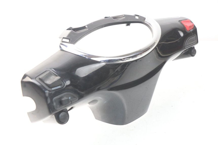 photo de COUVRE GUIDON COMMODO PIAGGIO FLY IE 125 (2012 - 2017) - Détail de la pièce