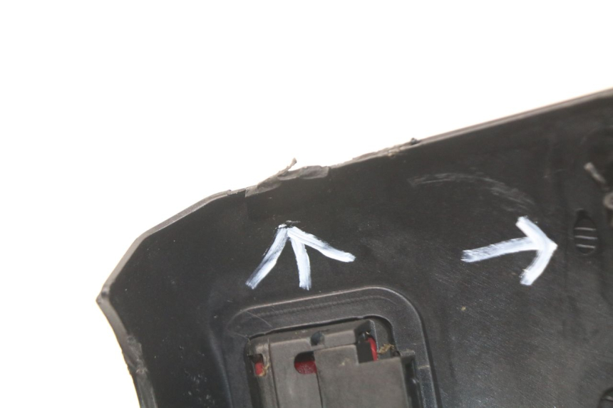 photo de COUVRE GUIDON COMMODO PIAGGIO FLY IE 125 (2012 - 2017) - État de surface