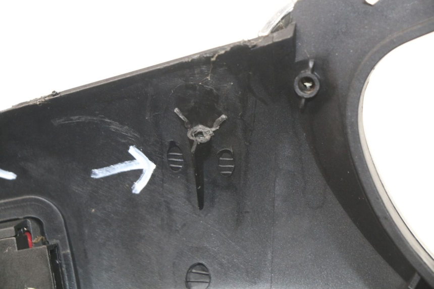 photo de COUVRE GUIDON COMMODO PIAGGIO FLY IE 125 (2012 - 2017) - Pièce contrôlée