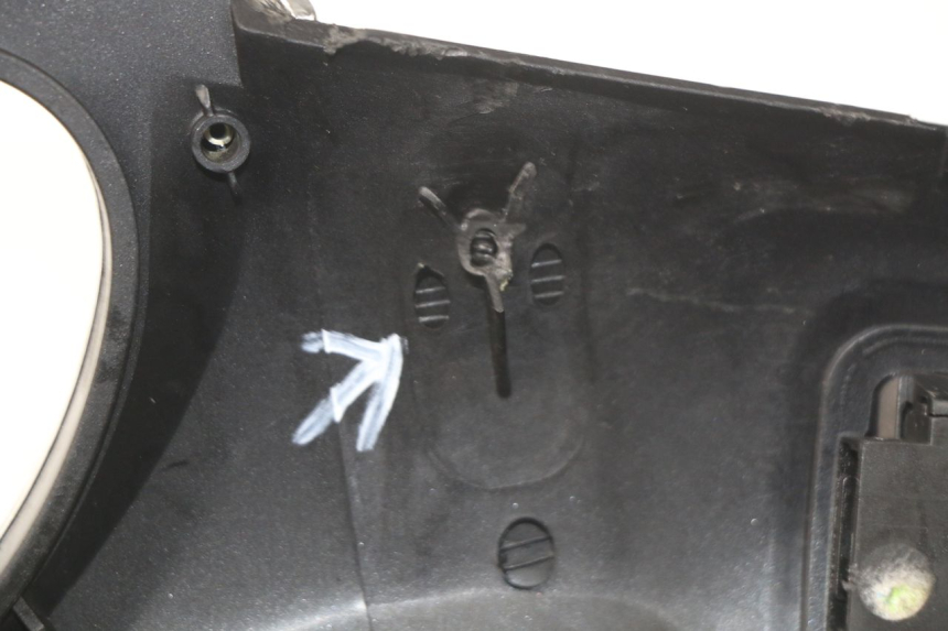 photo de COUVRE GUIDON COMMODO PIAGGIO FLY IE 125 (2012 - 2017) - Marquages et références