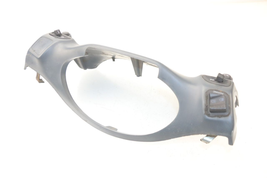 photo de COUVRE GUIDON COMMODO PIAGGIO HEXAGON LX4 125 (1998 - 2001) - Vue d’ensemble