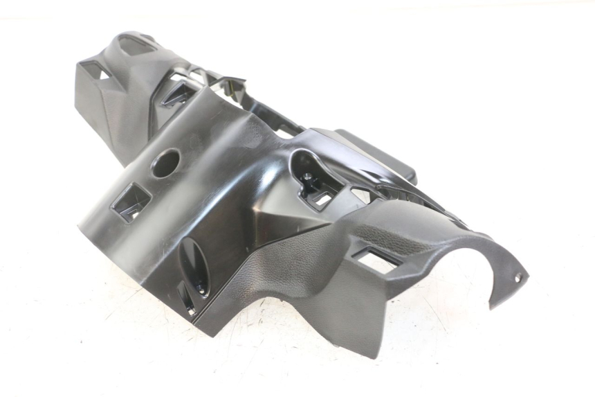 photo de COUVRE GUIDON COMMODO HONDA SH i 300 (2015 - 2020) - Gros plan technique