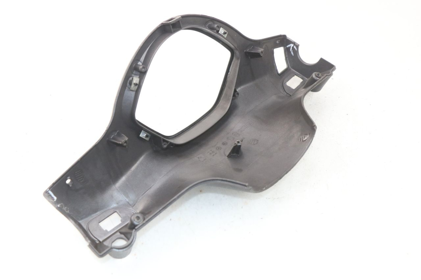 photo de COUVRE GUIDON COMMODO PIAGGIO LIBERTY 4T 50 (2009 - 2015) - Zoom état d’usage