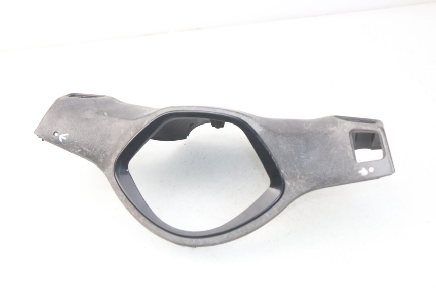 photo de COUVRE GUIDON COMMODO PIAGGIO LIBERTY 4T 50 (2009 - 2015) - Marquages et références