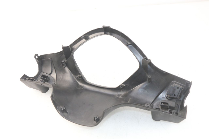 photo de COUVRE GUIDON COMMODO PIAGGIO LIBERTY IGET 4T 50 (2015 - 2020) - Zoom état d’usage