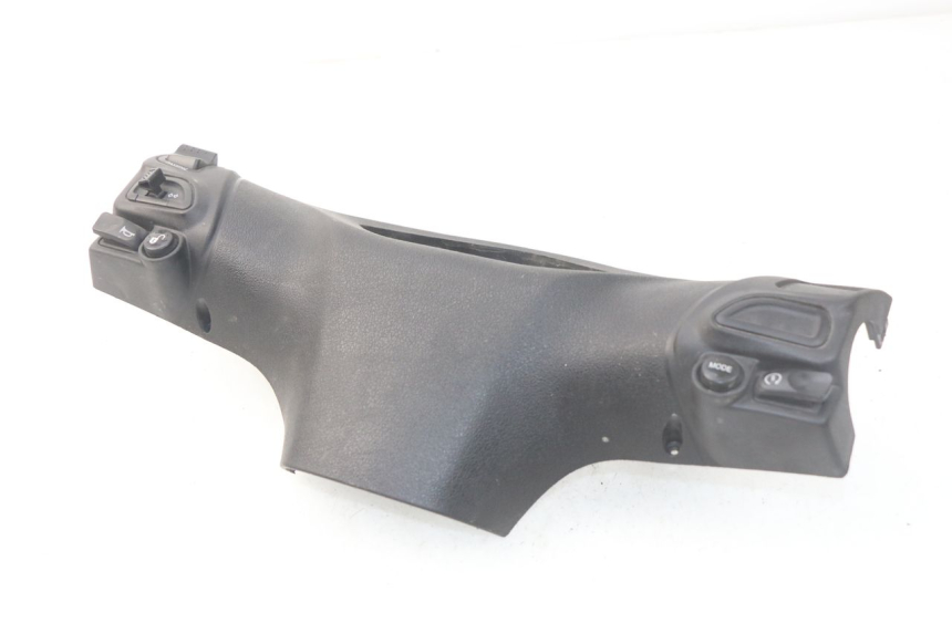 photo de COUVRE GUIDON COMMODO PIAGGIO LIBERTY IGET 4T 50 (2015 - 2020) - Points de fixation