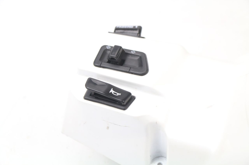 photo de COUVRE GUIDON COMMODO KYMCO LIKE 2T 50 (2009 - 2018) - Vue d’ensemble