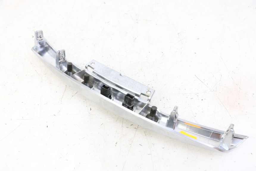 photo de COUVRE GUIDON COMMODO PIAGGIO MP3 500 (2014 - 2017) - Autre angle de vue