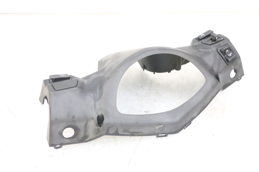 photo de COUVRE GUIDON COMMODO SYM ORBIT III 3 4T 50 (2018 - 2021) - Détail de la pièce