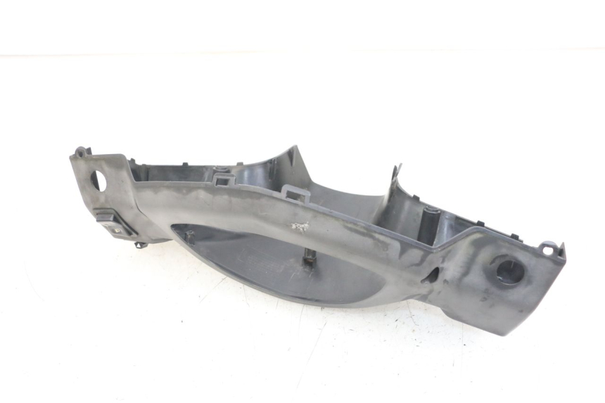 photo de COUVRE GUIDON COMMODO SYM ORBIT III 3 4T 50 (2018 - 2021) - Gros plan technique