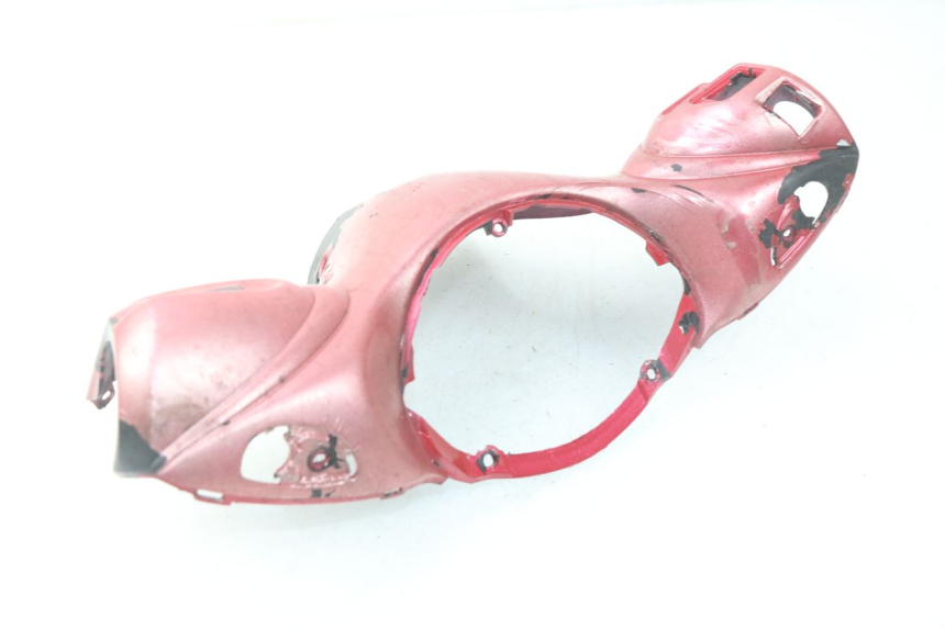 photo de COUVRE GUIDON COMMODO MBK OVETTO ONE 2T 50 (2013 - 2017) - Gros plan technique