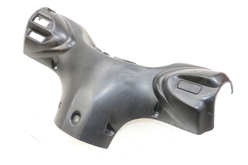 photo de COUVRE GUIDON COMMODO MBK OVETTO ONE 2T 50 (2013 - 2017) - Gros plan technique