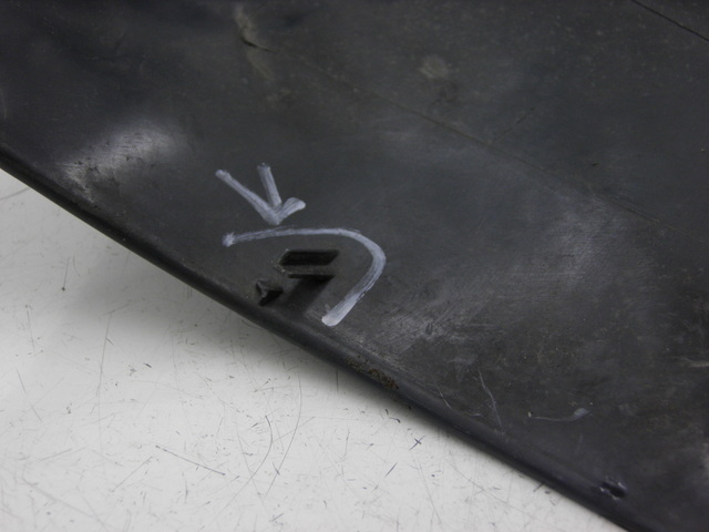 photo de COUVRE GUIDON COMMODO PIAGGIO SUPER LX 125 (2000 - 2003) - Gros plan technique