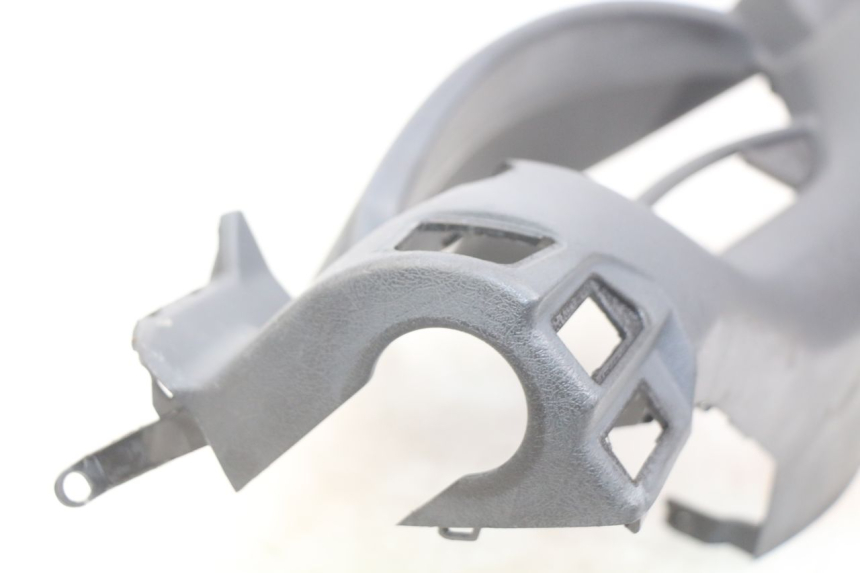 photo de COUVRE GUIDON COMMODO YAMAHA XMAX X-MAX 125 (2006 - 2009) - Détail de la pièce