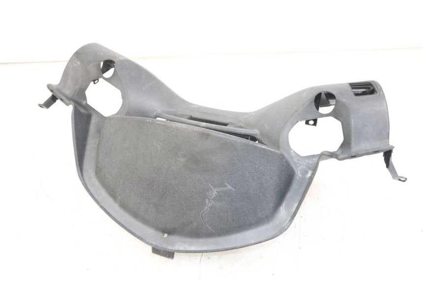 photo de COUVRE GUIDON COMMODO YAMAHA XMAX X-MAX 125 (2006 - 2009) - Gros plan technique