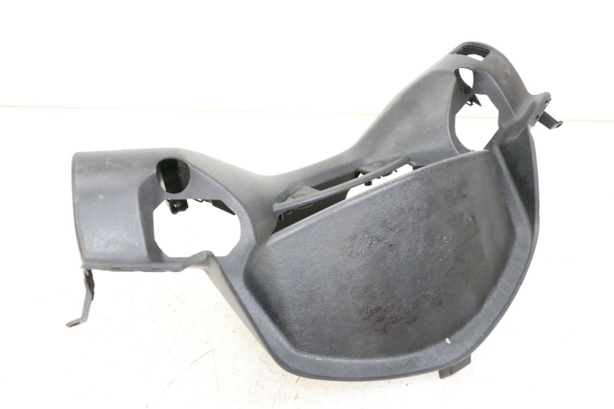 photo de COUVRE GUIDON COMMODO YAMAHA XMAX X-MAX 125 (2006 - 2009) - Détail de la pièce
