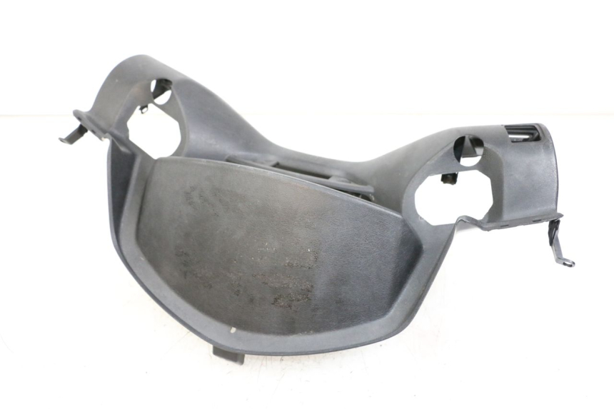 photo de COUVRE GUIDON COMMODO YAMAHA XMAX X-MAX 125 (2006 - 2009) - Gros plan technique