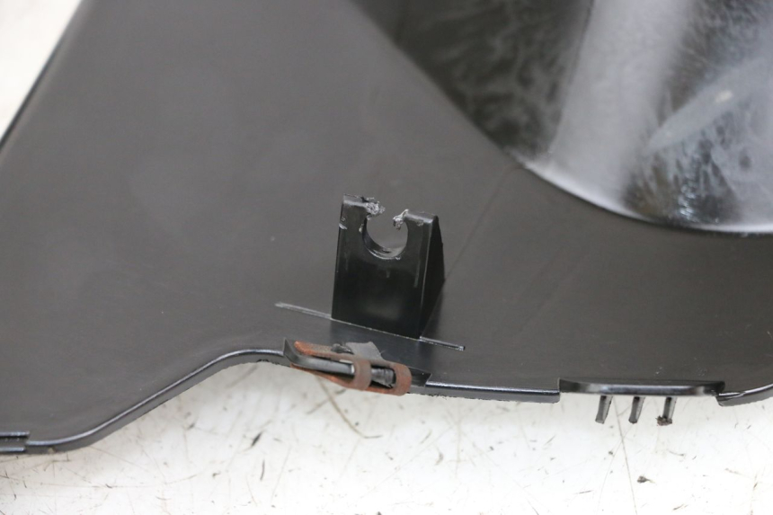 photo de COUVRE GUIDON COMMODO YAMAHA XMAX X-MAX 125 (2006 - 2009) - État de surface