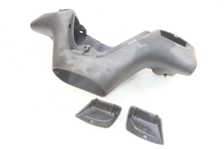 photo de COUVRE GUIDON COMMODO PIAGGIO XEVO - X EVO 125 (2007 - 2017) - État de surface