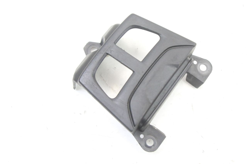 photo de COUVRE GUIDON COMMODO YAMAHA YP T-MAX TMAX 530 (2017 - 2020) - Détail de la pièce