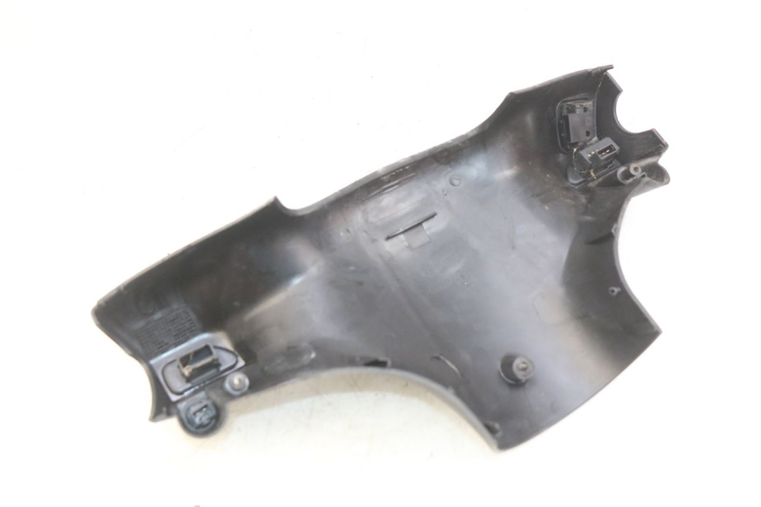 photo de COUVRE GUIDON COMMODO PIAGGIO ZIP 2T 50 (2009 - 2019) - Autre angle de vue