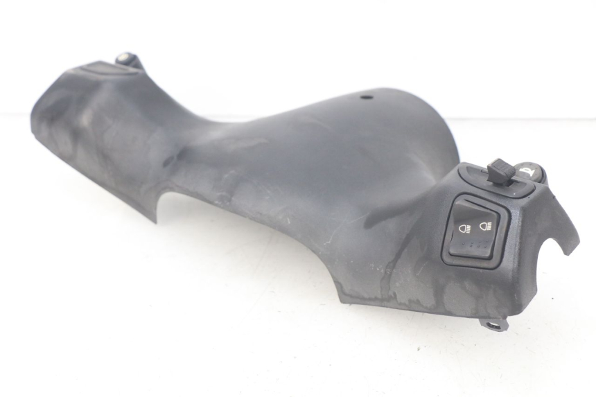 photo de COUVRE GUIDON COMMODO PIAGGIO ZIP 4T 50 (2006 - 2017) - Zoom état d’usage