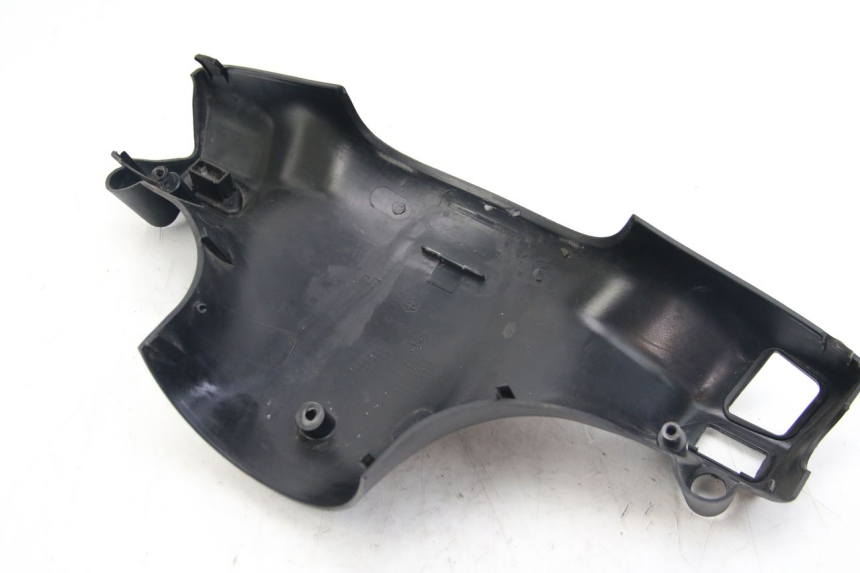 photo de COUVRE GUIDON COMMODO PIAGGIO ZIP 4T 50 (2018 - 2020) - Vue d’ensemble