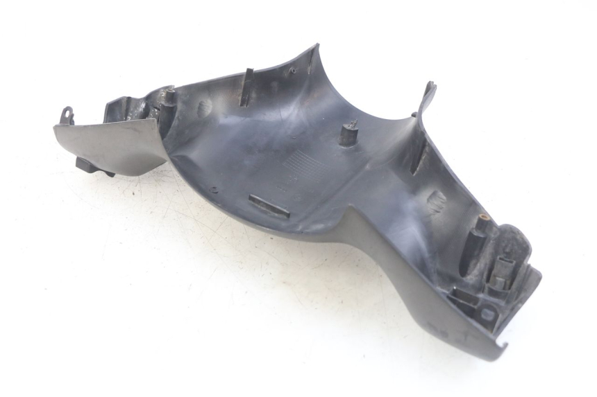 photo de COUVRE GUIDON COMMODO PIAGGIO ZIP 4T 50 (2018 - 2020) - Détail de la pièce