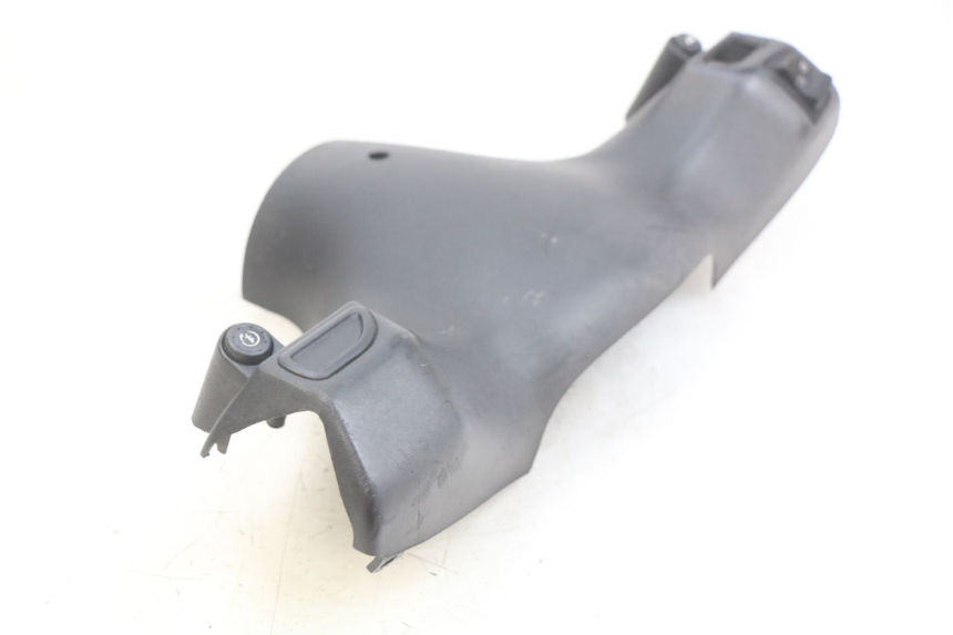 photo de COUVRE GUIDON COMMODO PIAGGIO ZIP 4T 50 (2018 - 2020) - Autre angle de vue