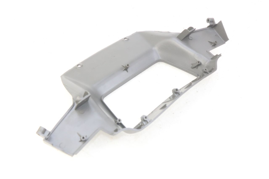 photo de COUVRE GUIDON SUZUKI CP 80 (1985 - 1996) - Détail de la pièce