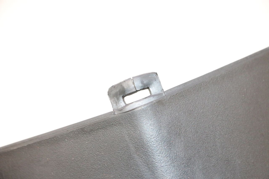 photo de COUVRE GUIDON  TNT MOTOR GRIDO 2T 50 (2010 - 2019) - Inspection visuelle