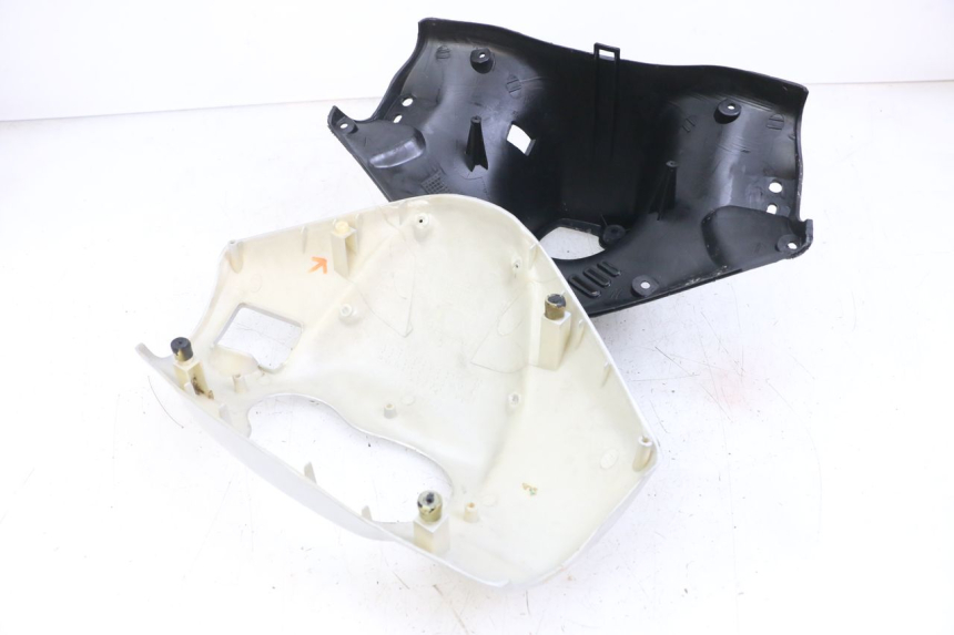 photo de COUVRE GUIDON  KEEWAY HURRICANE 50 (2006 - 2019) - Zoom composants