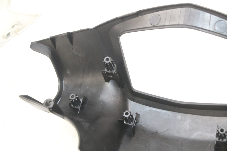 photo de COUVRE GUIDON PEUGEOT KISBEE 2T 50 (2010 - 2017) - Focus structure