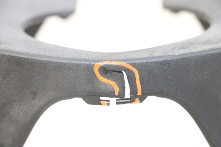 photo de COUVRE GUIDON  KYMCO DINK 4T 50 (2007 - 2018) - Photo complémentaire