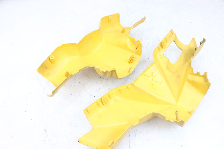 photo de COUVRE GUIDON PEUGEOT LUDIX 50 (2008 - 2017) - Marquages et références